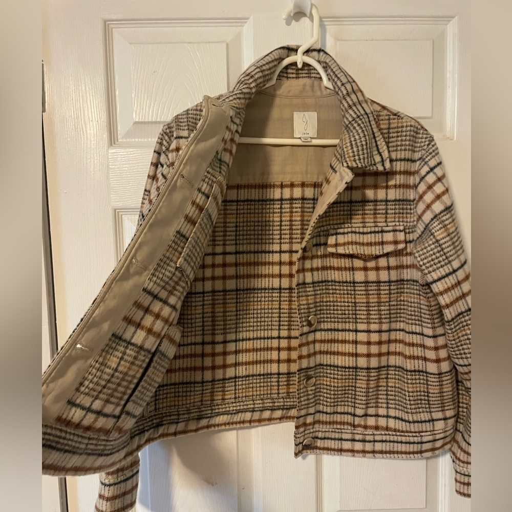 Joie Cropped Plaid Shacket - Picture 5 of 9